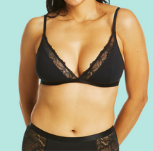 Load image into Gallery viewer, LUXE LACE BRALETTE BLACK